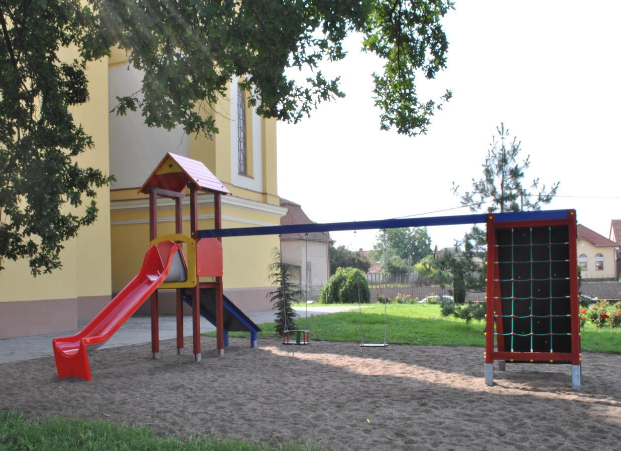 Mamre Szallo Hajduboszormeny Exteriör bild
